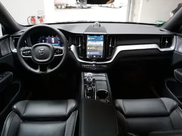 XC60 T8 Polestar B&W Pano 360  Leder HuD 22´
