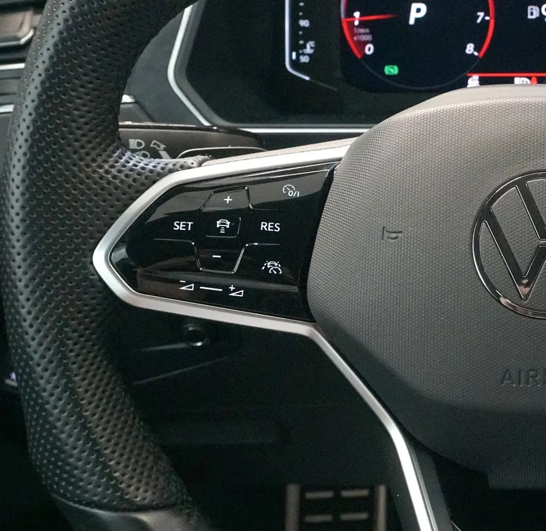 Tiguan R-Line 4Motion ACC IQ 360 HUD LHZ