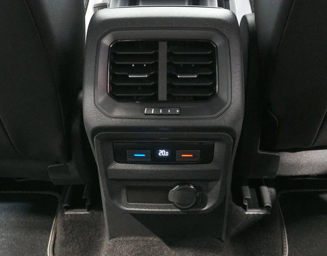 Tiguan R-Line 4Motion ACC IQ 360 HUD LHZ
