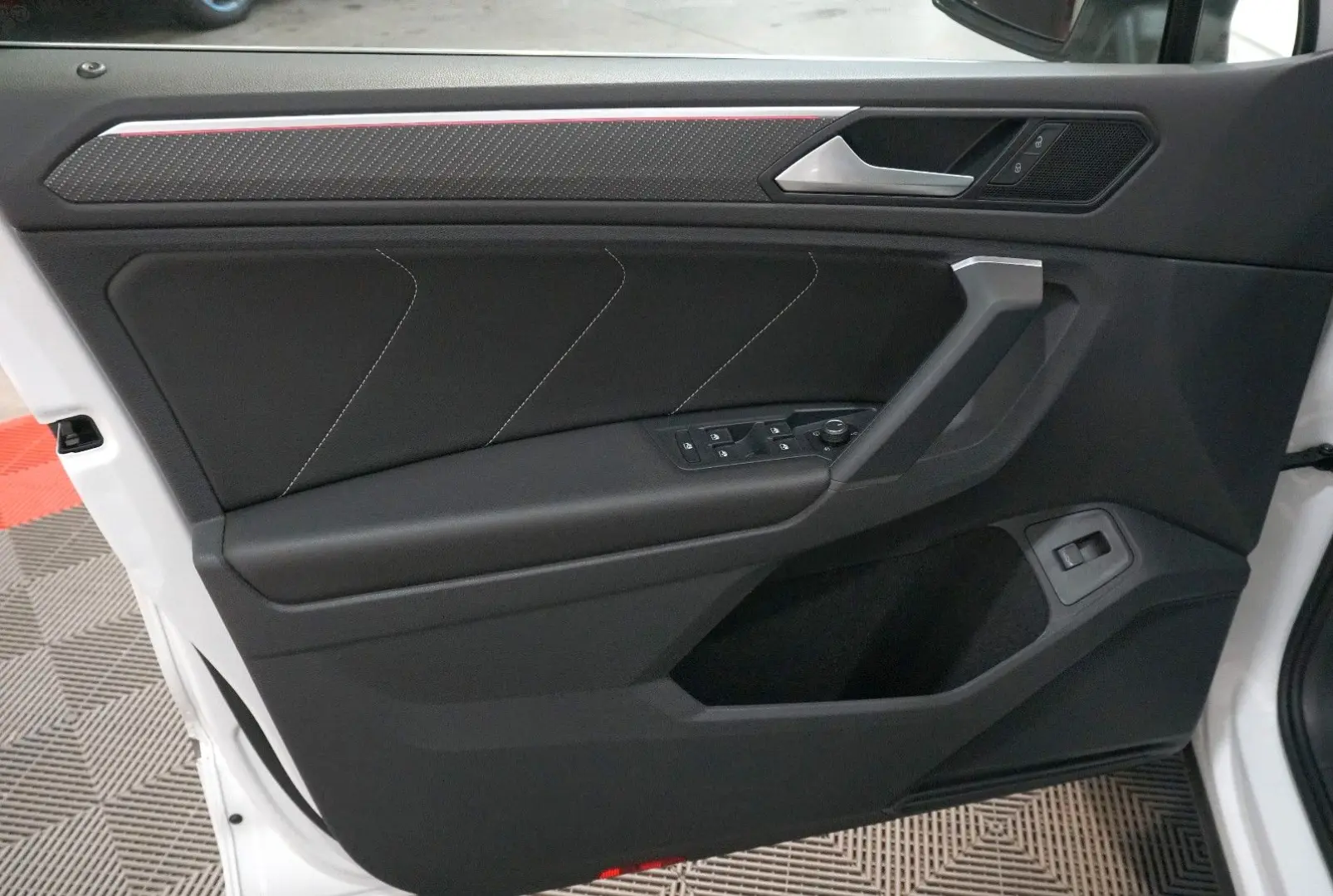 Tiguan R-Line 4Motion ACC IQ 360 HUD LHZ