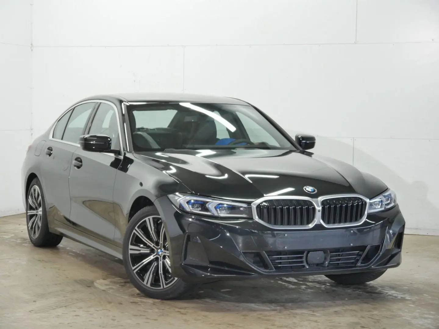 320d Limousine H&K Leder DrivingAssProfessional