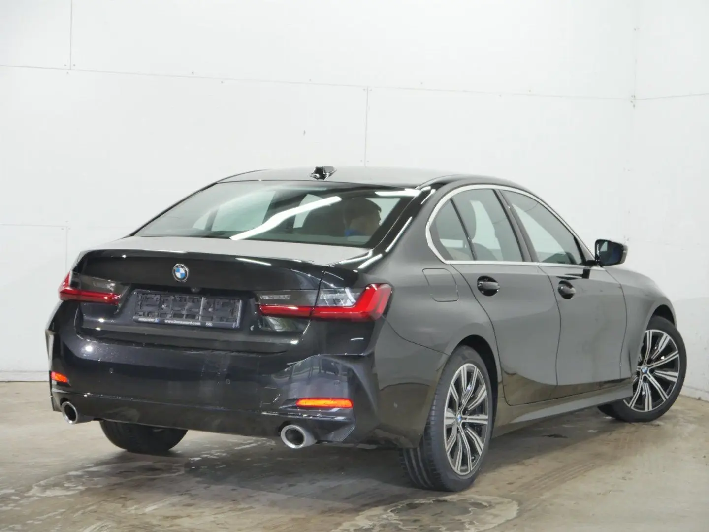 320d Limousine H&K Leder DrivingAssProfessional