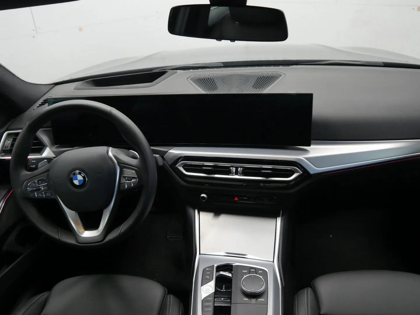 320d Limousine H&K Leder DrivingAssProfessional