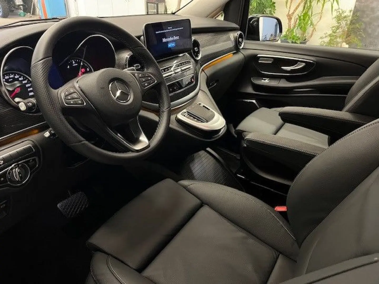 V 300 Avantgarde Edition Sport extralang Leder