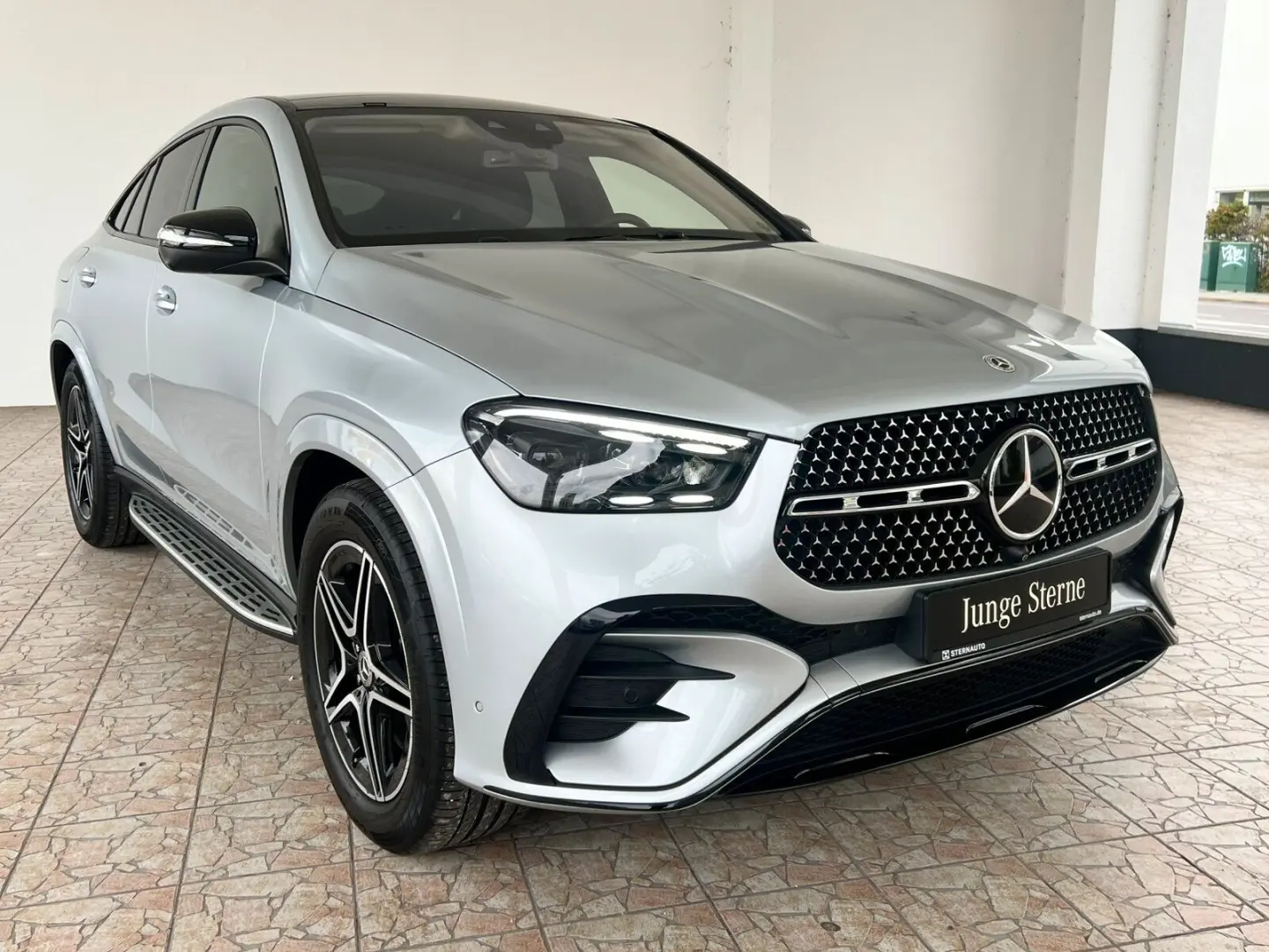 GLE 400 e 4M AMG Line Pano-Dach Distronic Kamera