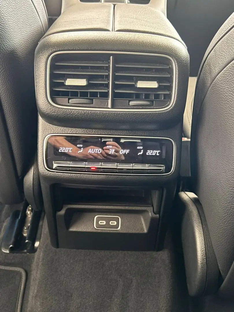 GLE 400 e 4M AMG Line Pano-Dach Distronic Kamera