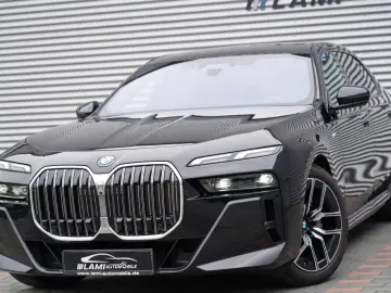 740d xDrive M Sport SKYLOUNGE ICONIC 360 HUD B&W