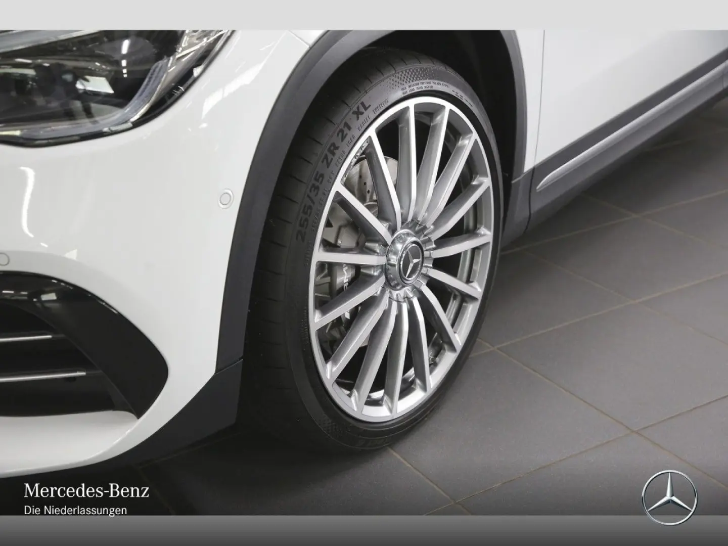 GLA 45 4M  AMG Pano MBeam Distr Memory Sitzklima