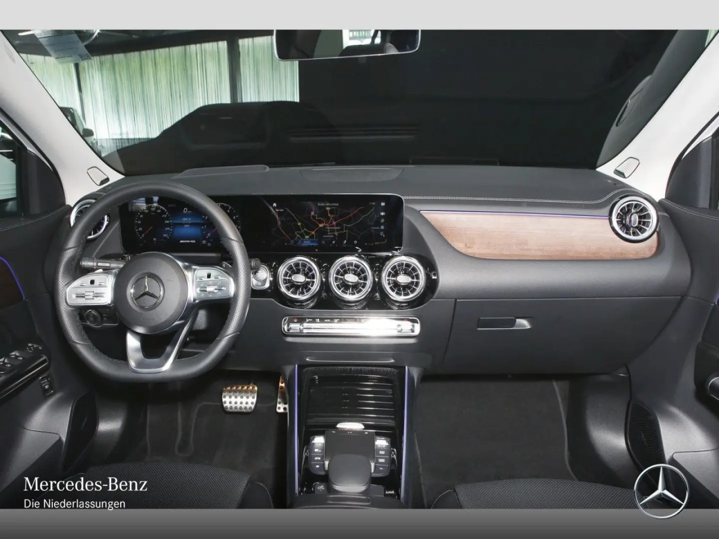 GLA 45 4M  AMG Pano MBeam Distr Memory Sitzklima