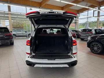 X5 xDrive 40d M Sport PANO-SKY LOUNGE LUFT LASER