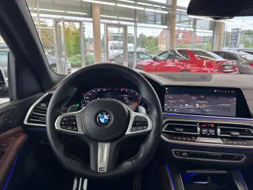 X5 xDrive 40d M Sport PANO-SKY LOUNGE LUFT LASER