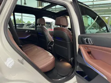 X5 xDrive 40d M Sport PANO-SKY LOUNGE LUFT LASER