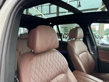 X5 xDrive 40d M Sport PANO-SKY LOUNGE LUFT LASER