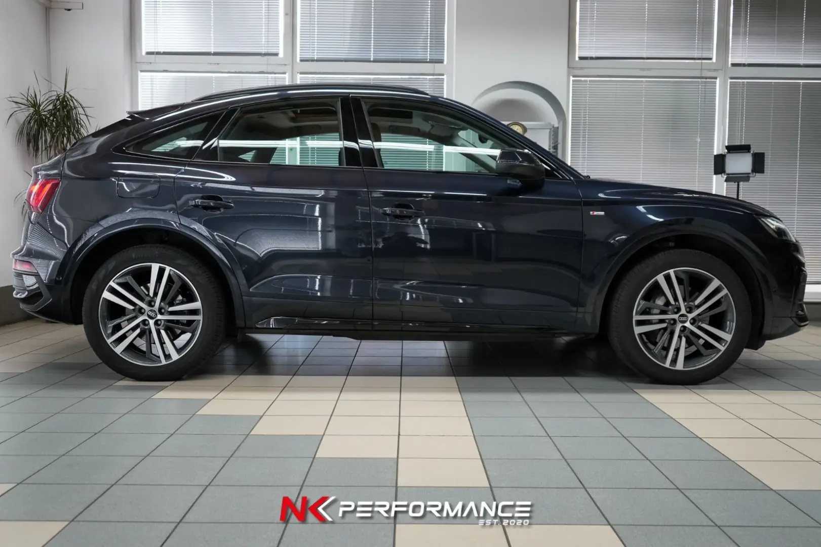 Q5 Sportback 50 TDI quattro S line   PANO   AHK