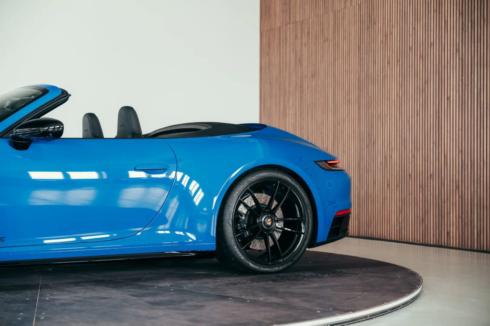 992 Carrera 4 GTS Cabriolet  Sharkblue  MwSt awb