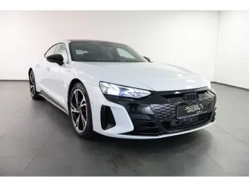 e-tron GT quattro Navi Matrix PDC SD
