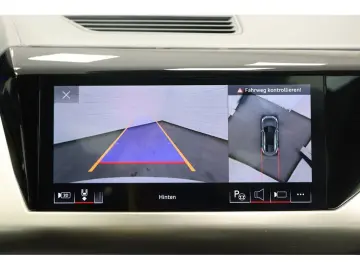 e-tron GT quattro Navi Matrix PDC SD