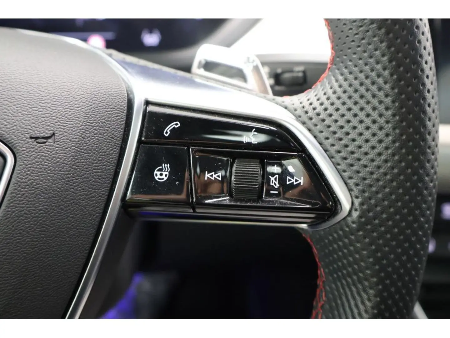 e-tron GT quattro Navi Matrix PDC SD