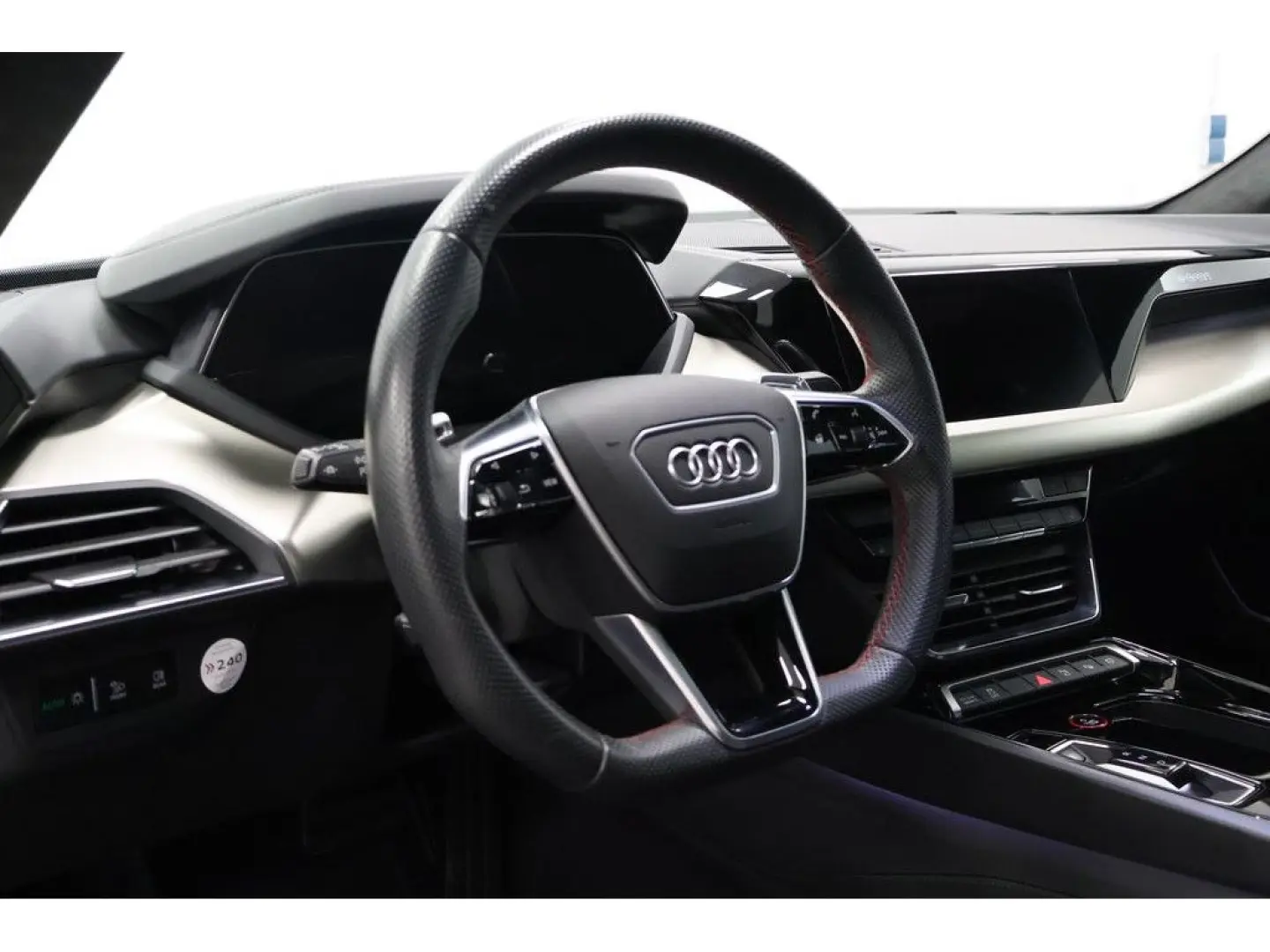 e-tron GT quattro Navi Matrix PDC SD