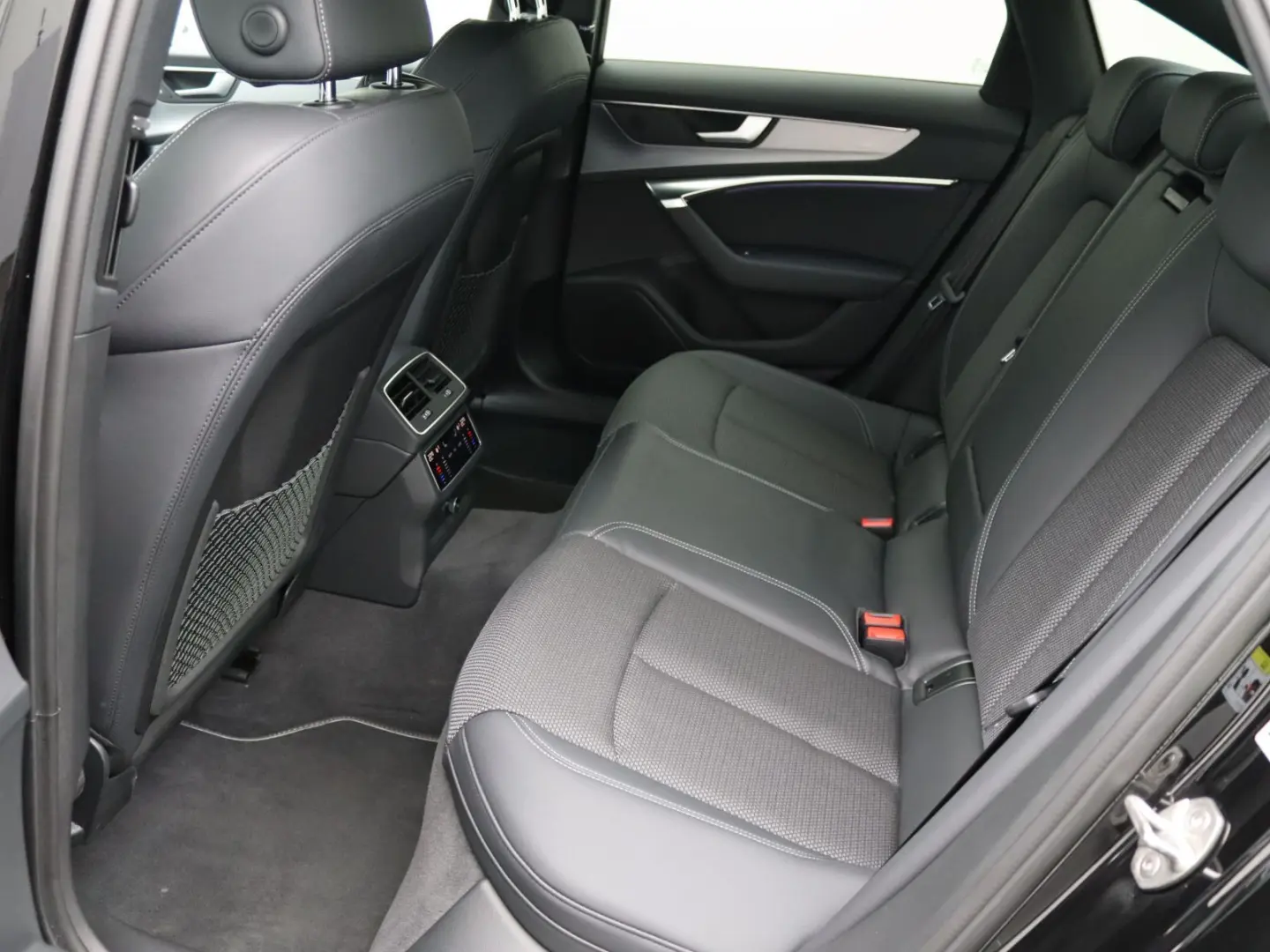 A6 Limousine S-Line 45 TFSI S-tronic   Matrix