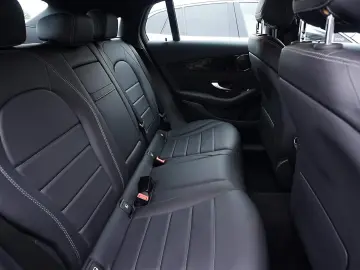GLC 300 e 4M Coupé DISTRONIC KAMERA PDC DAB SHZ