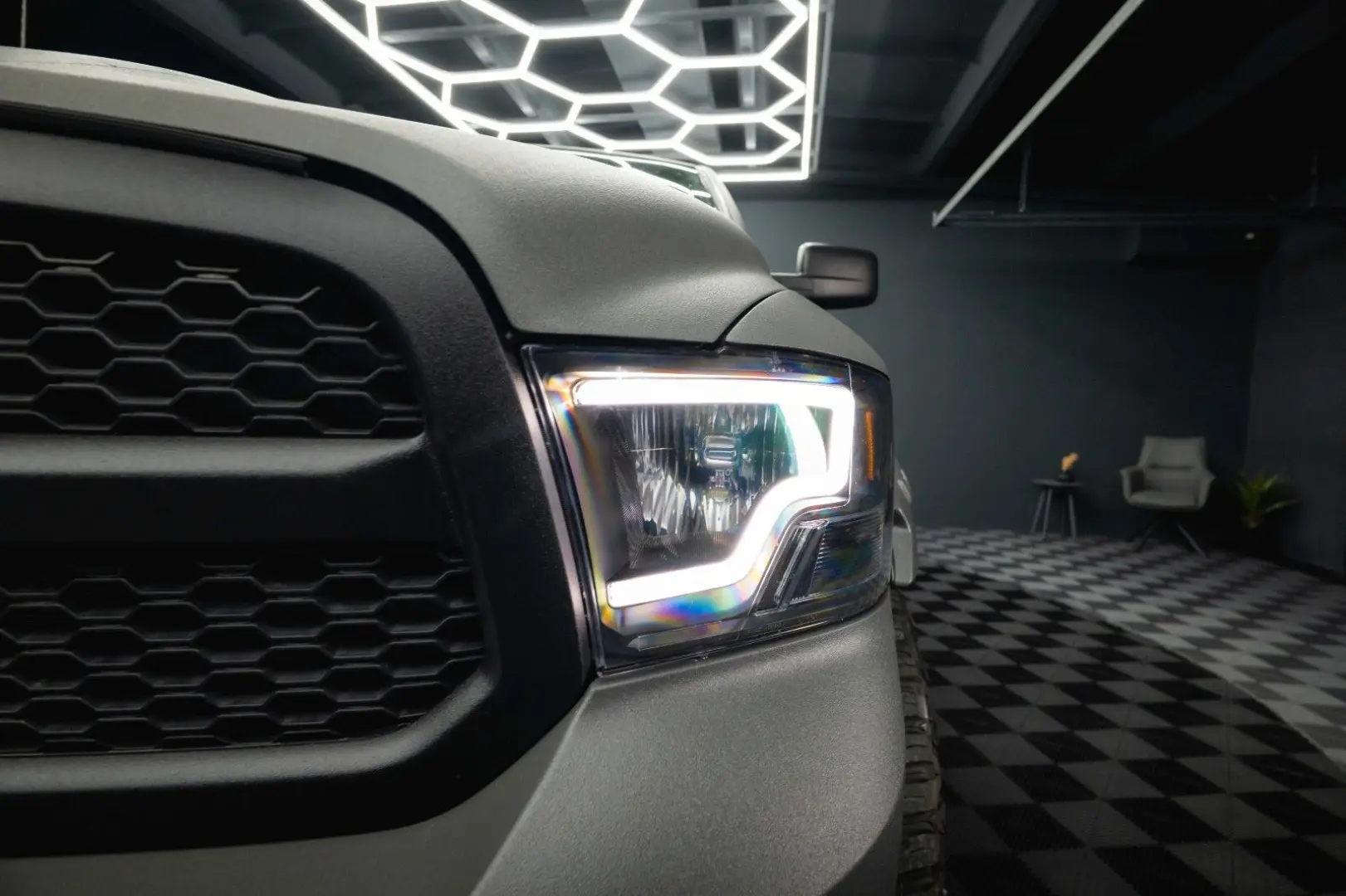 RAM 5.7 V8 HEMI 4x4 PUNISHER OFFROAD RAMBOX 19%