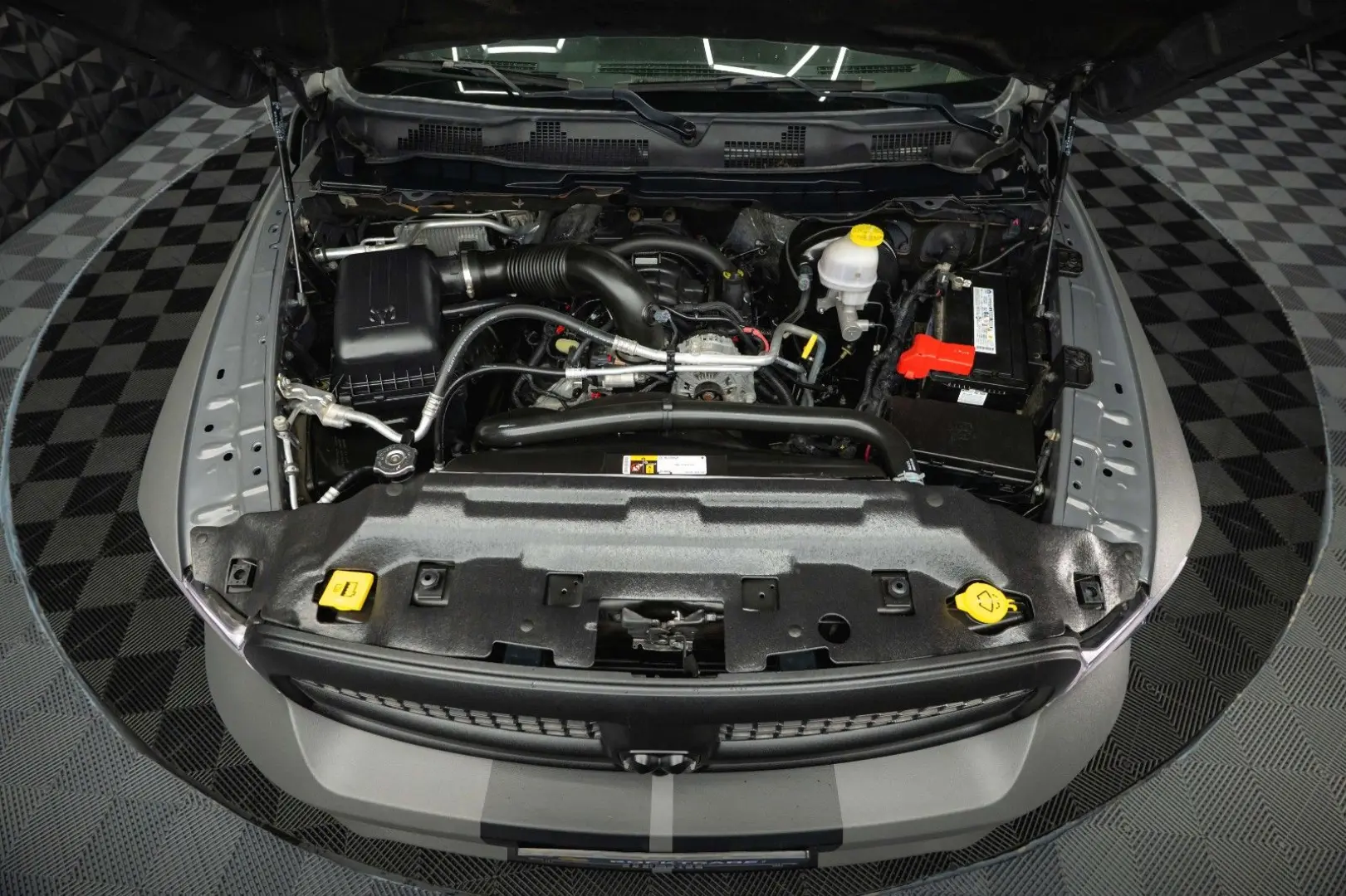 RAM 5.7 V8 HEMI 4x4 PUNISHER OFFROAD RAMBOX 19%
