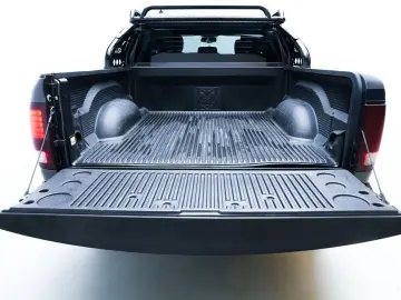 RAM 5.7 HEMI WARLOCK QUADCAB MWST 6 SITZER