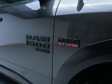 RAM 5.7 HEMI WARLOCK QUADCAB MWST 6 SITZER