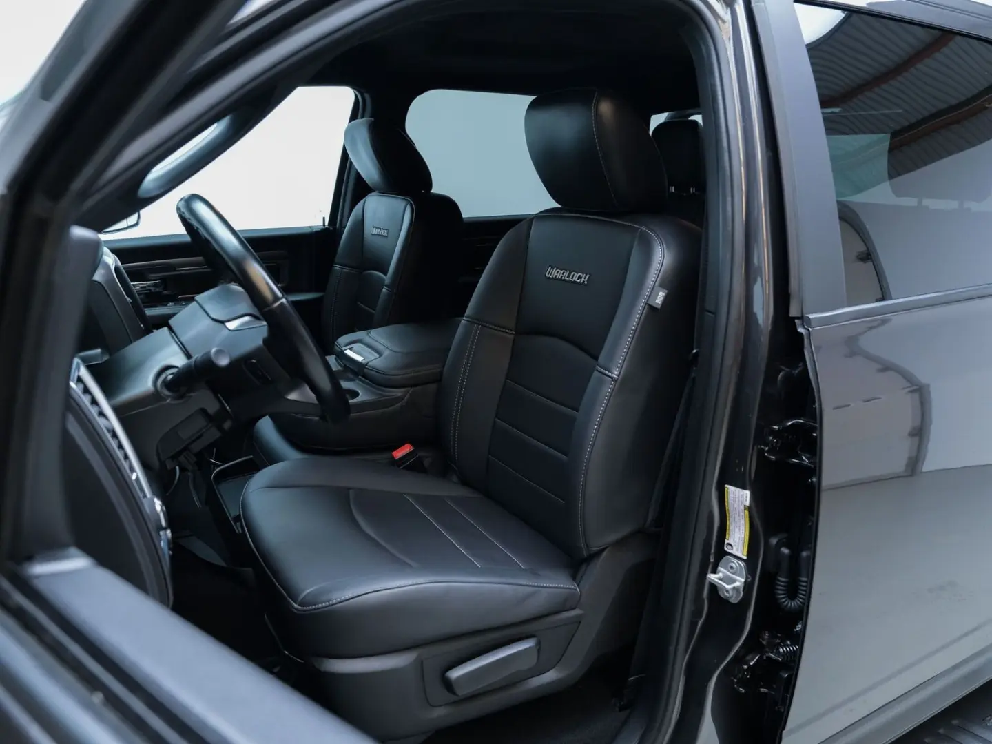 RAM 5.7 HEMI WARLOCK QUADCAB MWST 6 SITZER