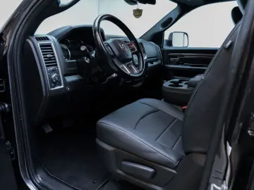 RAM 5.7 HEMI WARLOCK QUADCAB MWST 6 SITZER