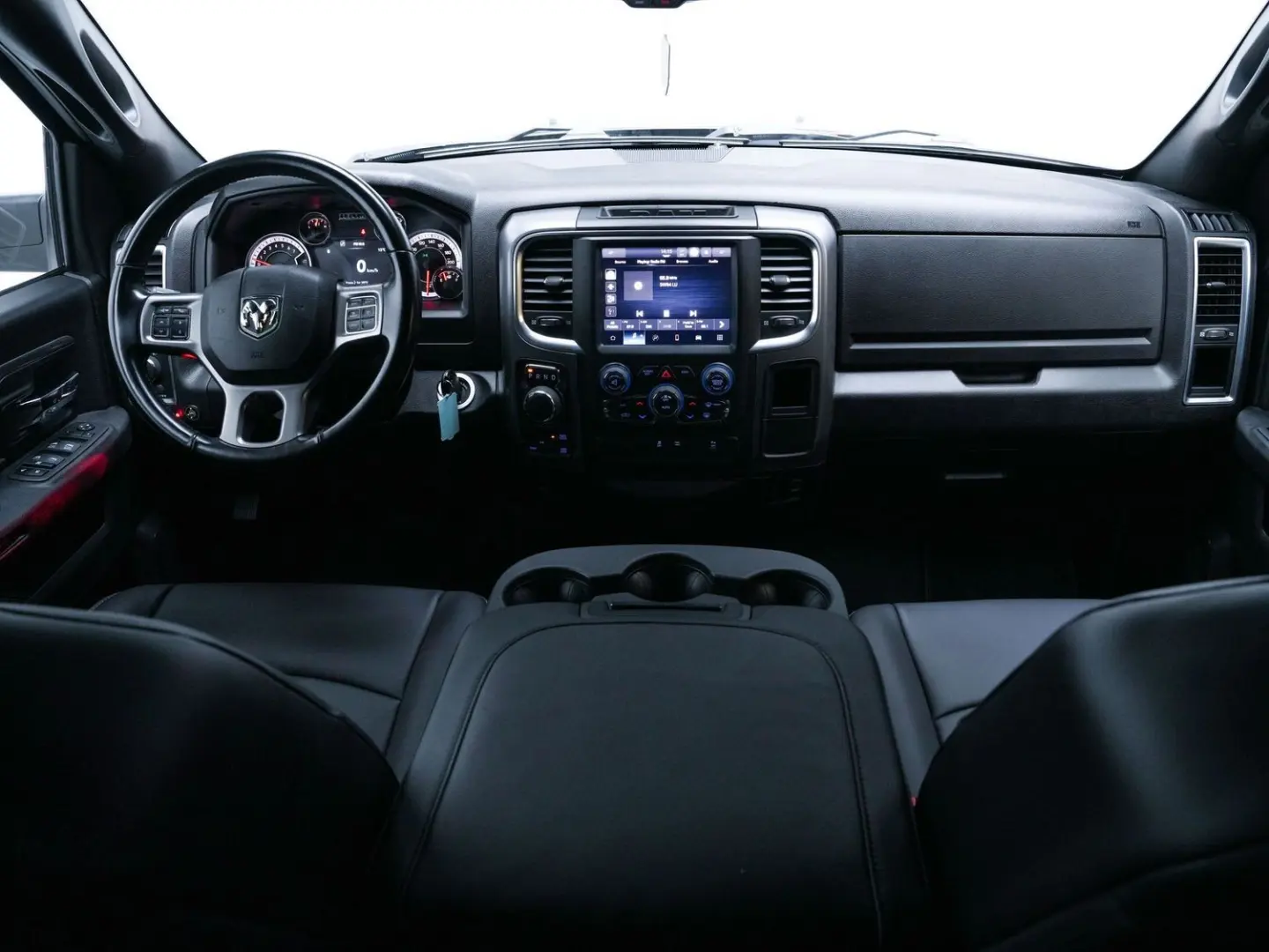 RAM 5.7 HEMI WARLOCK QUADCAB MWST 6 SITZER