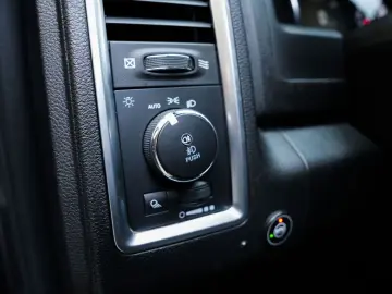 RAM 5.7 HEMI WARLOCK QUADCAB MWST 6 SITZER
