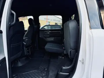 LONGBED V8 SPORT LIFT 4X4 AHK OFFROAD GARANTIE
