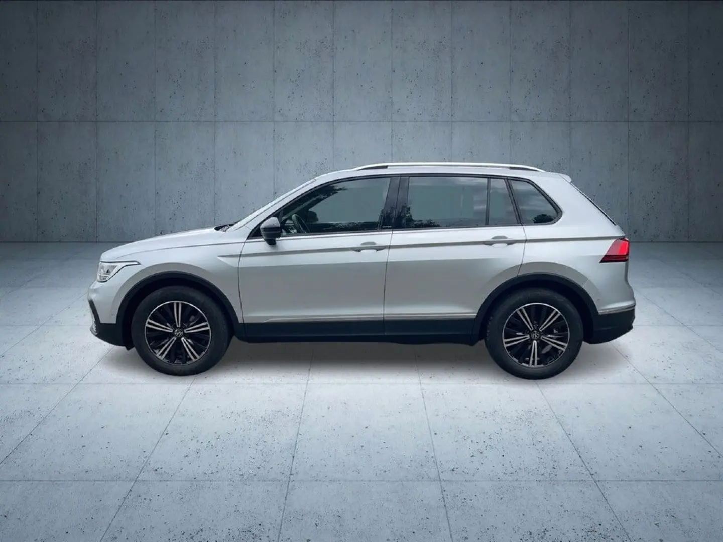 Tiguan 2.0 TDI DSG United Navi LED AHK