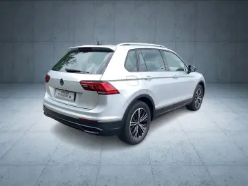 Tiguan 2.0 TDI DSG United Navi LED AHK