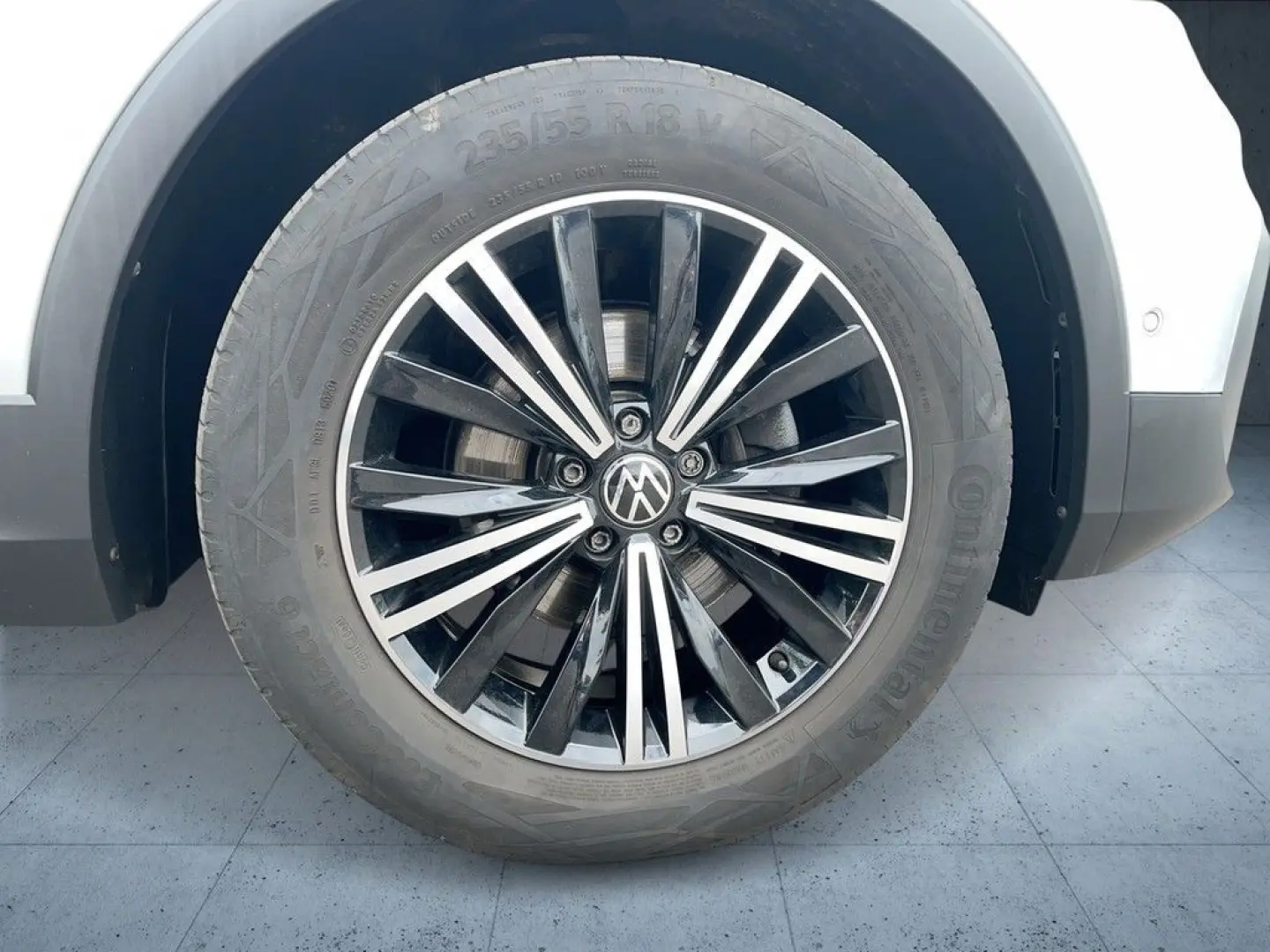 Tiguan 2.0 TDI DSG United Navi LED AHK