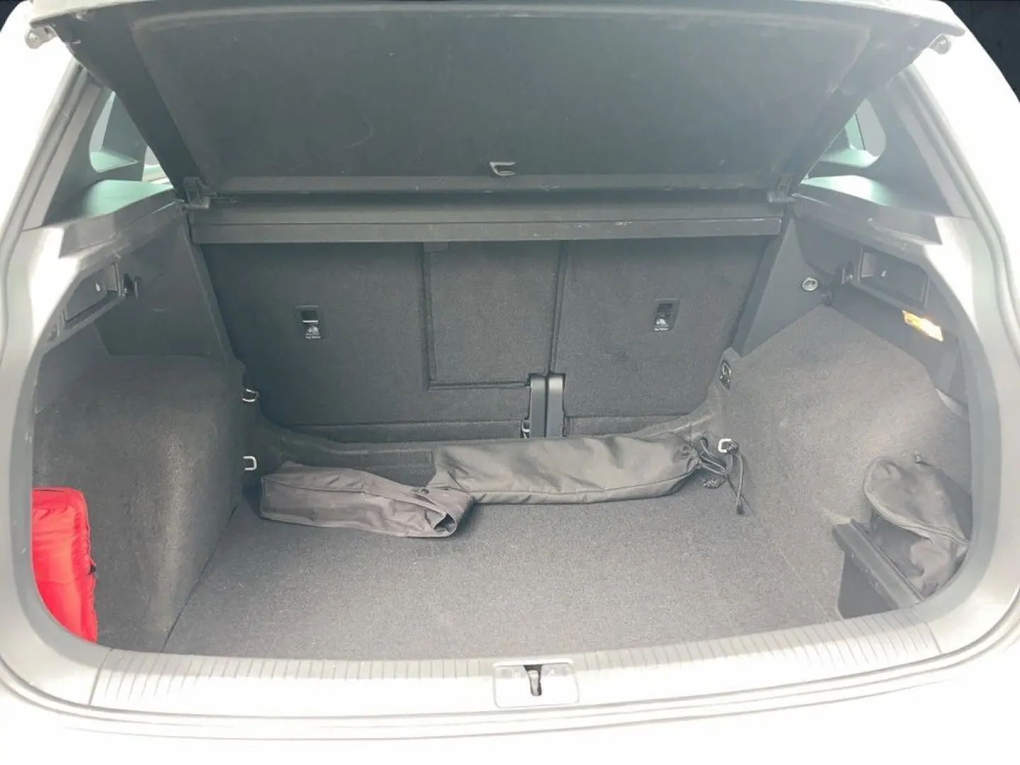 Tiguan 2.0 TDI DSG United Navi LED AHK