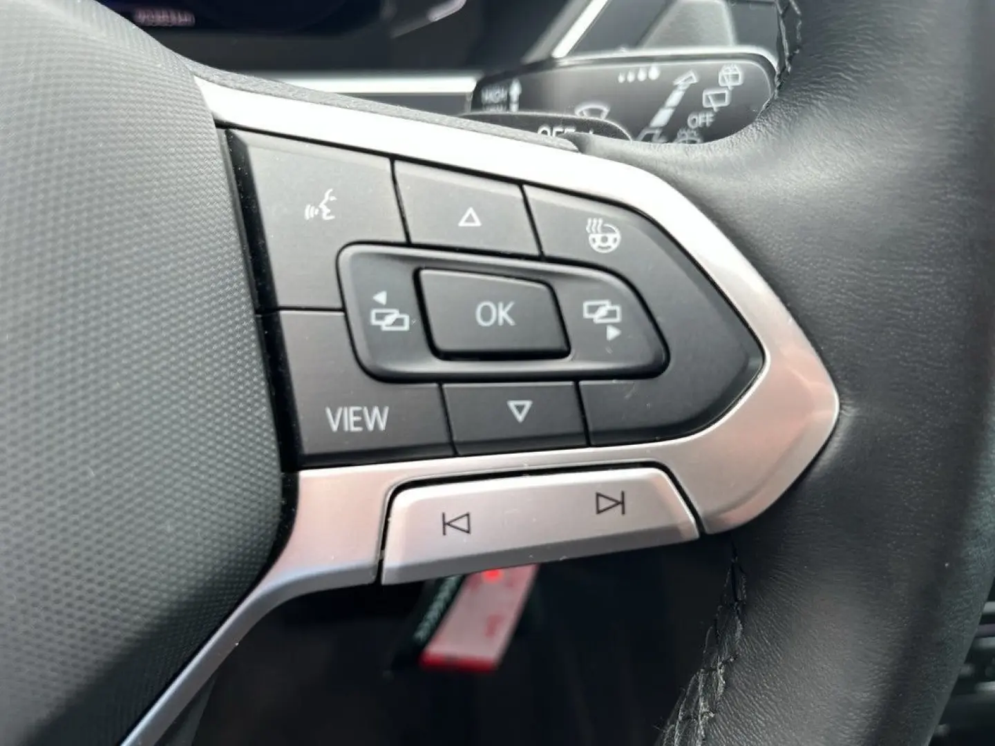 Tiguan 2.0 TDI DSG United Navi LED AHK