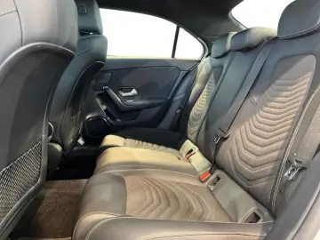 A 180 d Limousine Style  MBUX Navi PDC LED SpurH