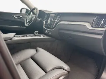 XC60 B5 B AWD Core HarmanKardon RearCamera