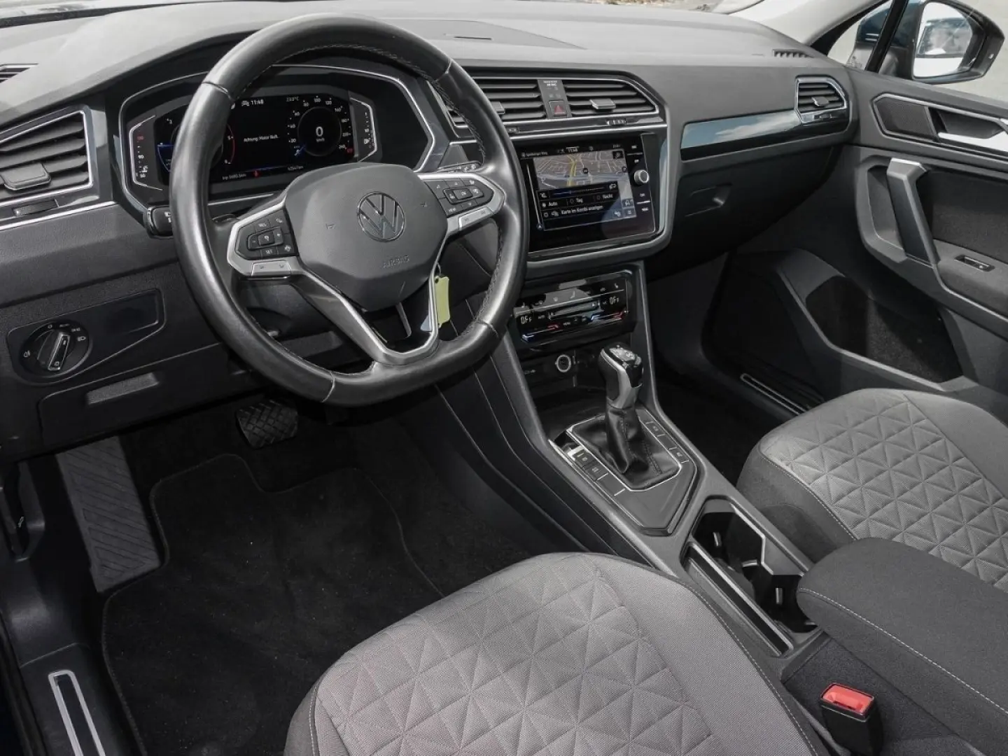 Tiguan 2.0 TDI DSG Life NAVI Trapa