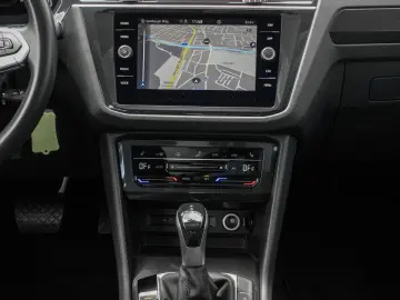 Tiguan 2.0 TDI DSG Life NAVI Trapa