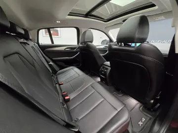 BMW X4 xDrive 20i