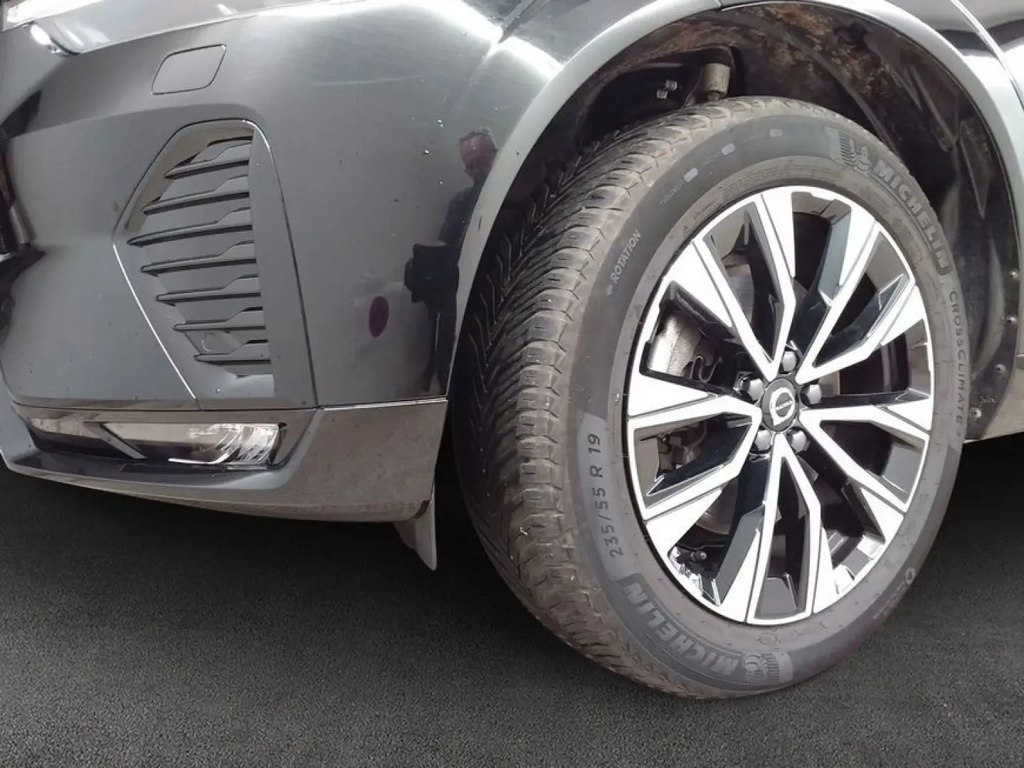 XC60 B4 D AWD Plus Dark