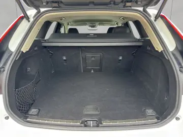 XC60 B4 AWD Plus-Dark Aut ACC BLIS AHK Leder