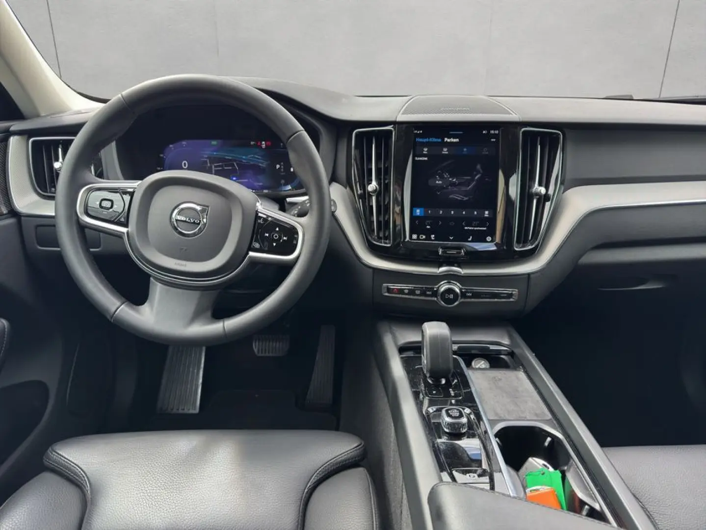 XC60 B4 AWD Plus-Dark Aut ACC BLIS AHK Leder