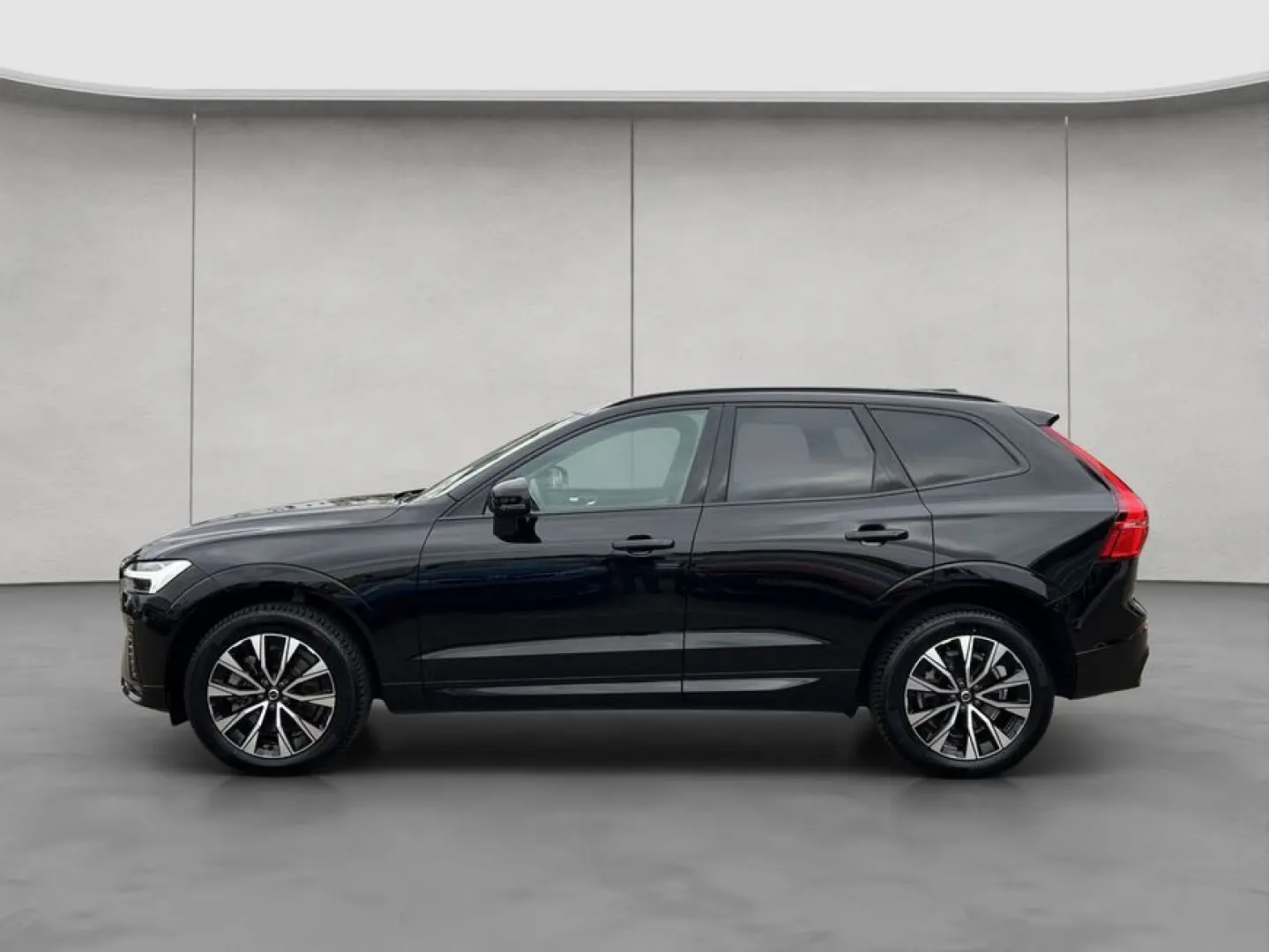 XC60 2.0 B4 D AWD Plus Dark