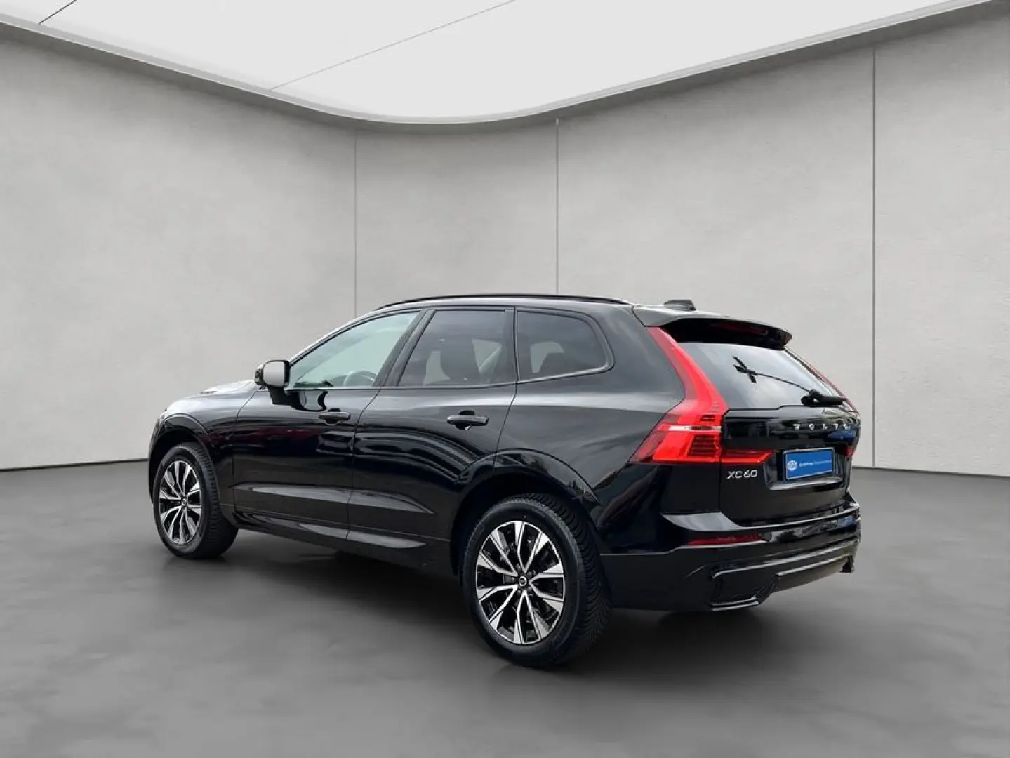 XC60 2.0 B4 D AWD Plus Dark