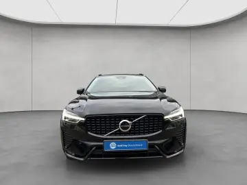 XC60 2.0 B4 D AWD Plus Dark